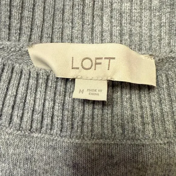 LOFT Gray Knit Sweater Button Cuff Long Sleeve Ribbed Hem Women’s Medium - Picture 6 of 7